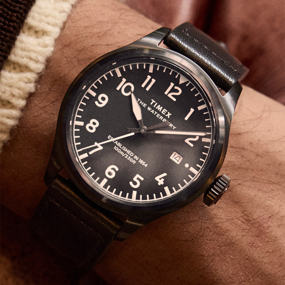 Timex Waterbury Ace Date 41mm Leather Band